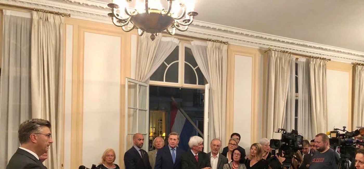 ​S hrvatskim iseljenicima u Parizu: Vaša aktivnost u kulturnom, političkom i gospodarskom životu Francuske je prepoznata